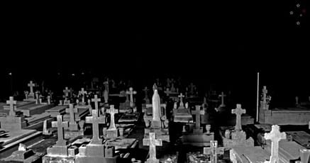 Cementerio by Derek Delacroix